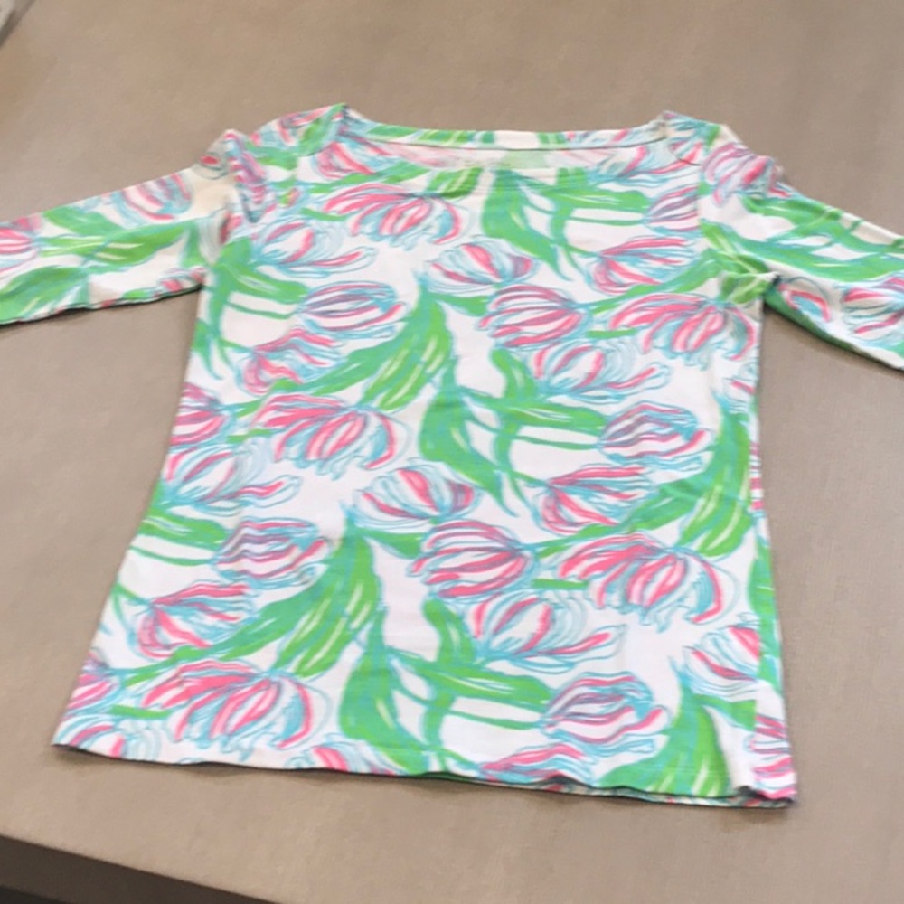 COPY - EUC Lilly Pulitzer blouse.